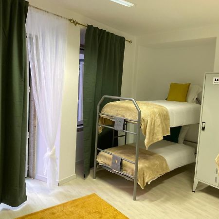 5 Senses Hostel Сетубал Экстерьер фото