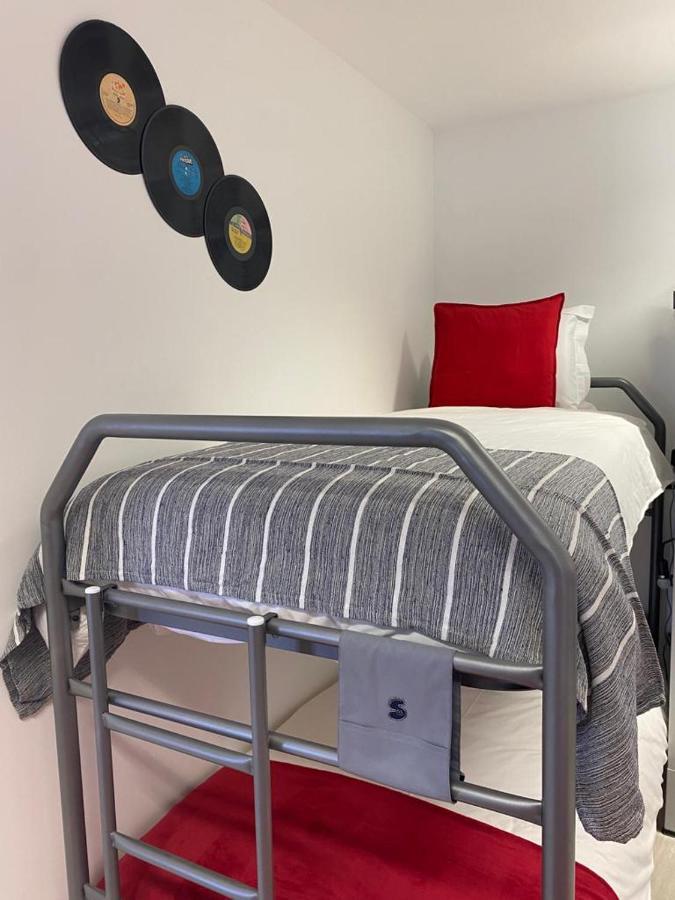 5 Senses Hostel Сетубал Экстерьер фото